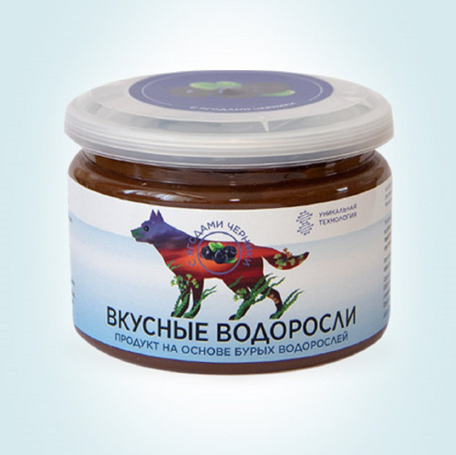 Вкусные водоросли с ягодами черники